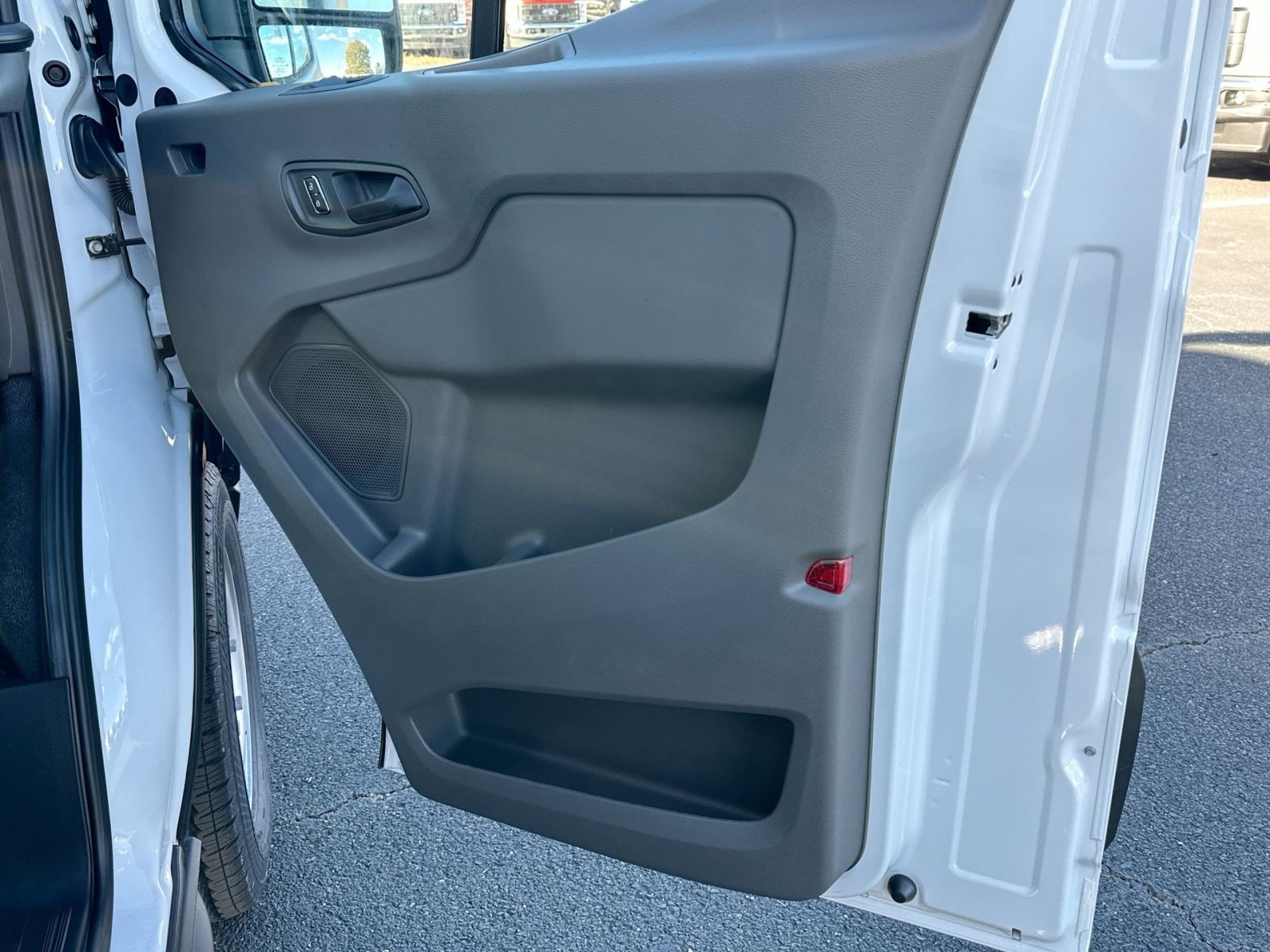New 2026 Ford Transit 250 148 Medium Roof RWD image 36