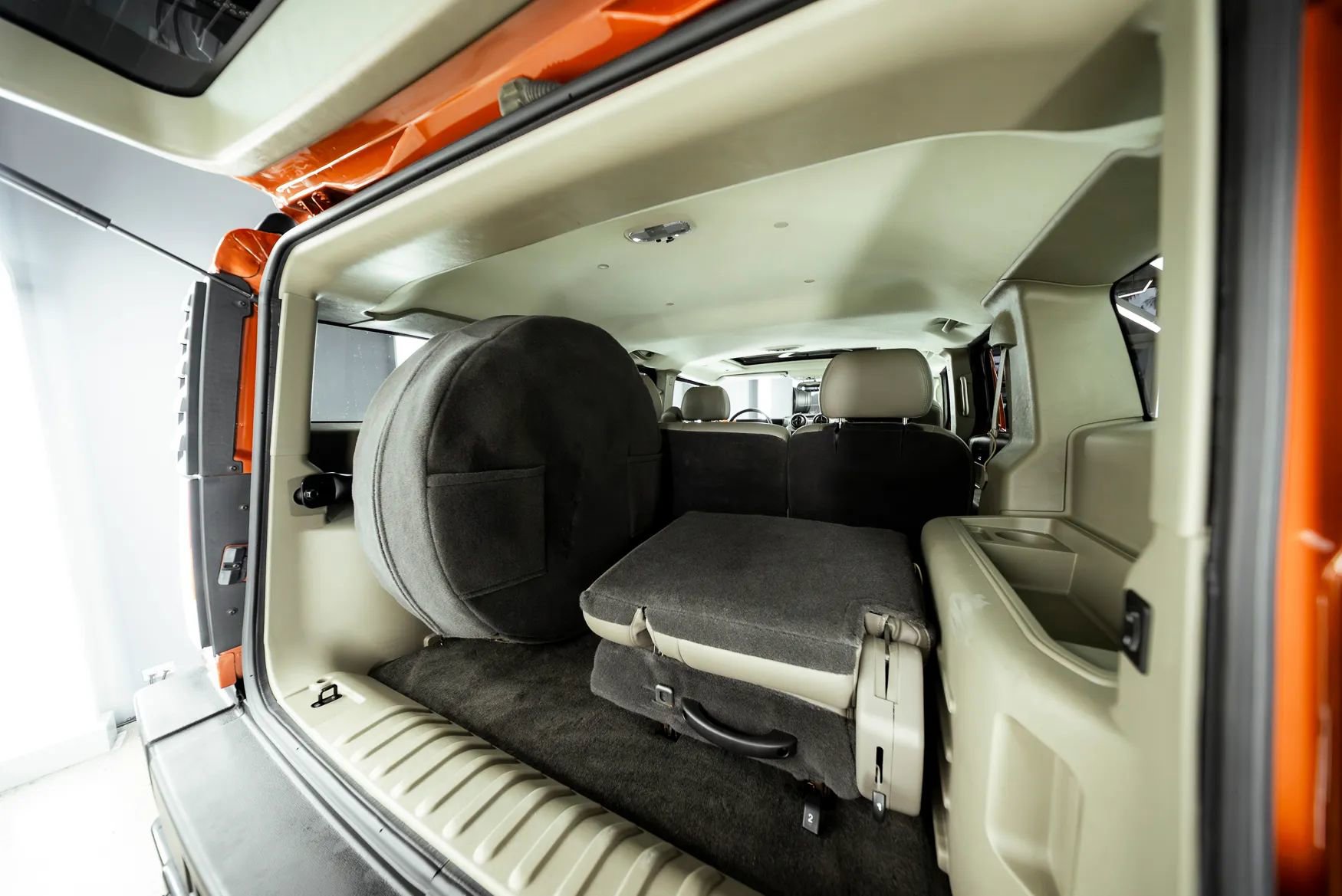 Used 2003 HUMMER H2 Luxury w/ Preferred Equipment Group AWD/4WD image 45