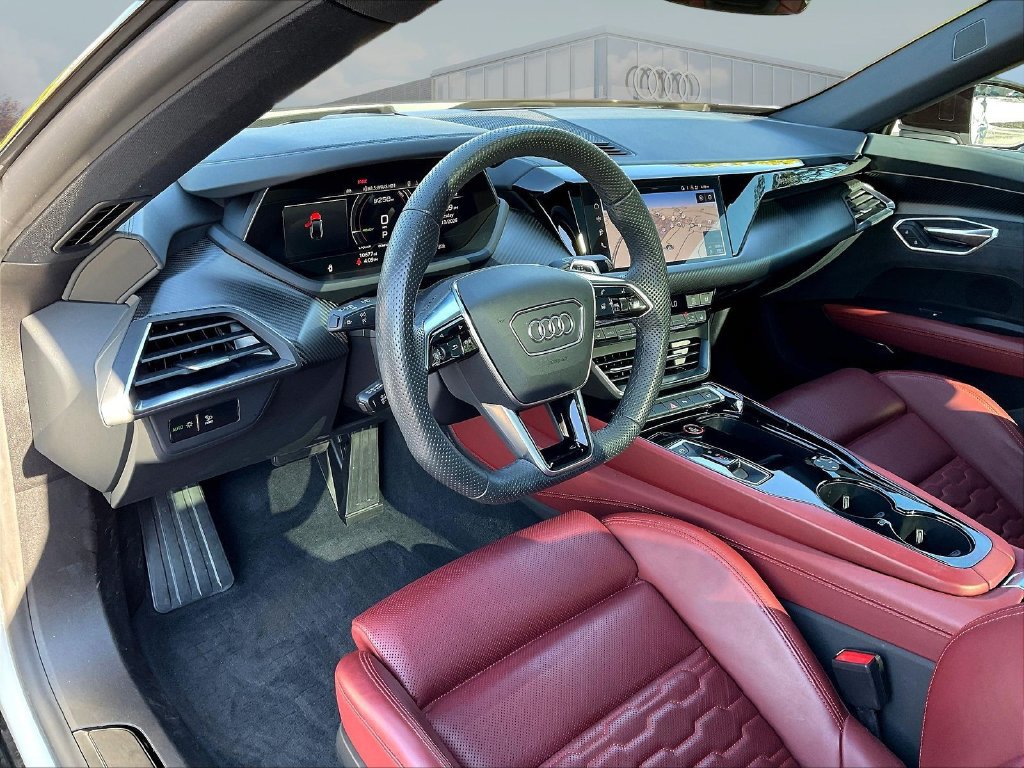 Used 2024 Audi e-tron GT Premium Plus w/ Performance Package AWD/4WD image 18