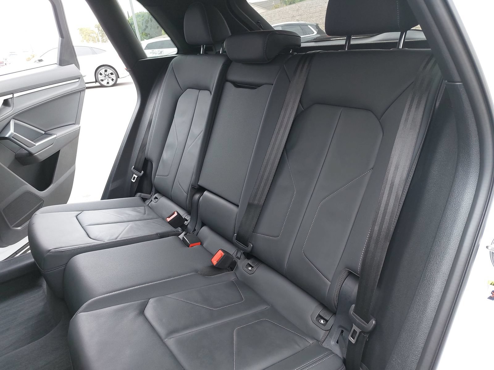 Certified 2025 Audi Q3 2.0T Premium w/ Convenience Package AWD/4WD image 14