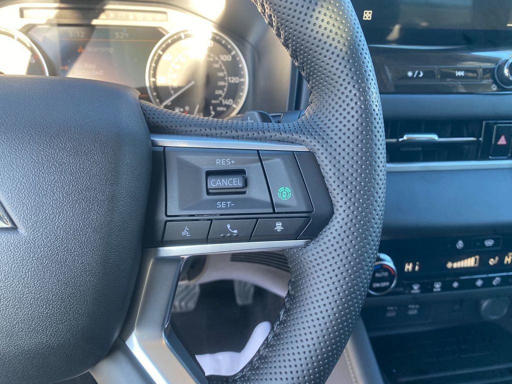 New 2026 Mitsubishi Outlander SE image 17