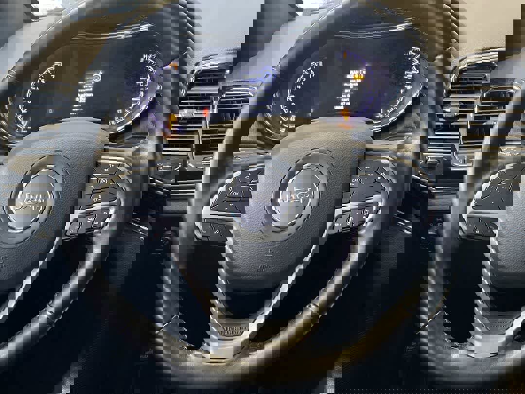 Used 2021 Jeep Grand Cherokee Limited w/ Quick Order Package 2GK 80th image 17