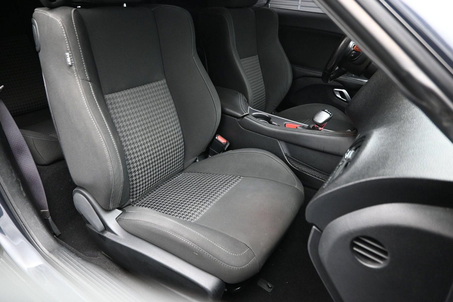 Used 2019 Dodge Challenger R/T w/ Driver Convenience Group RWD image 39
