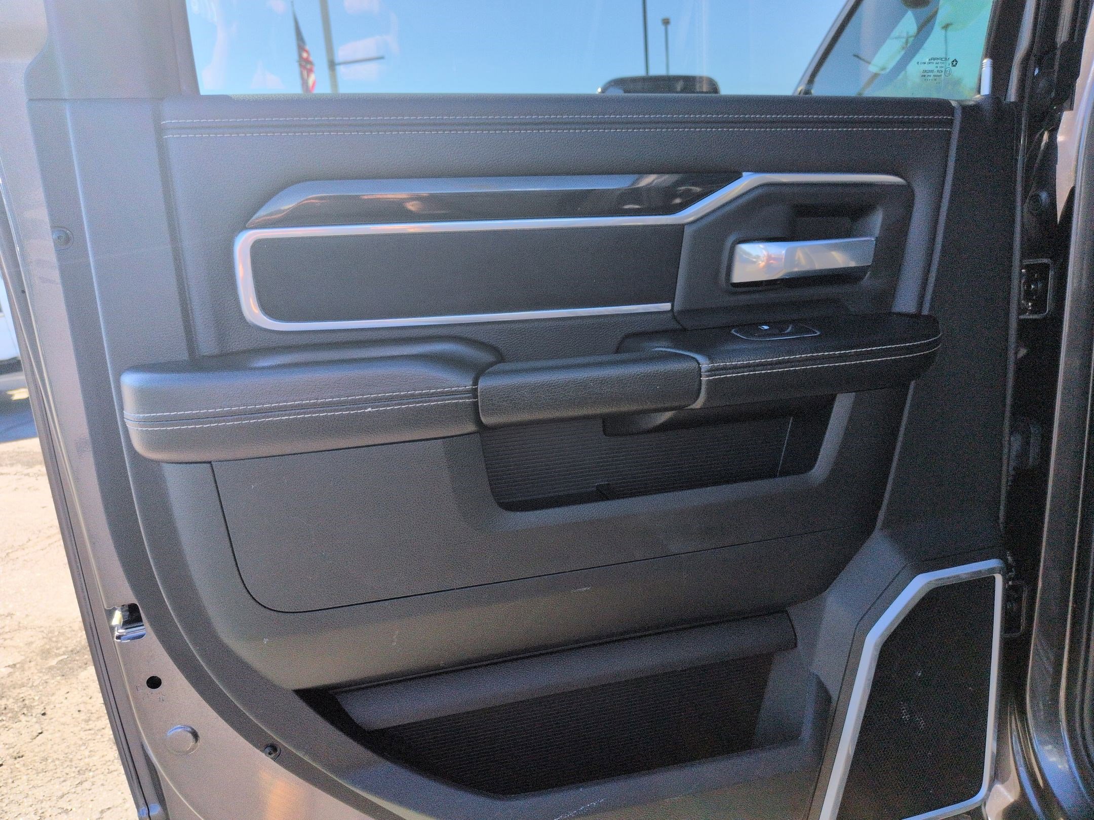 Used 2020 RAM 2500 Laramie image 31