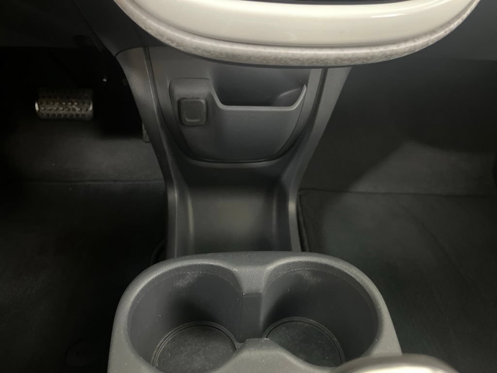 Used 2020 Chevrolet Bolt LT FWD image 69