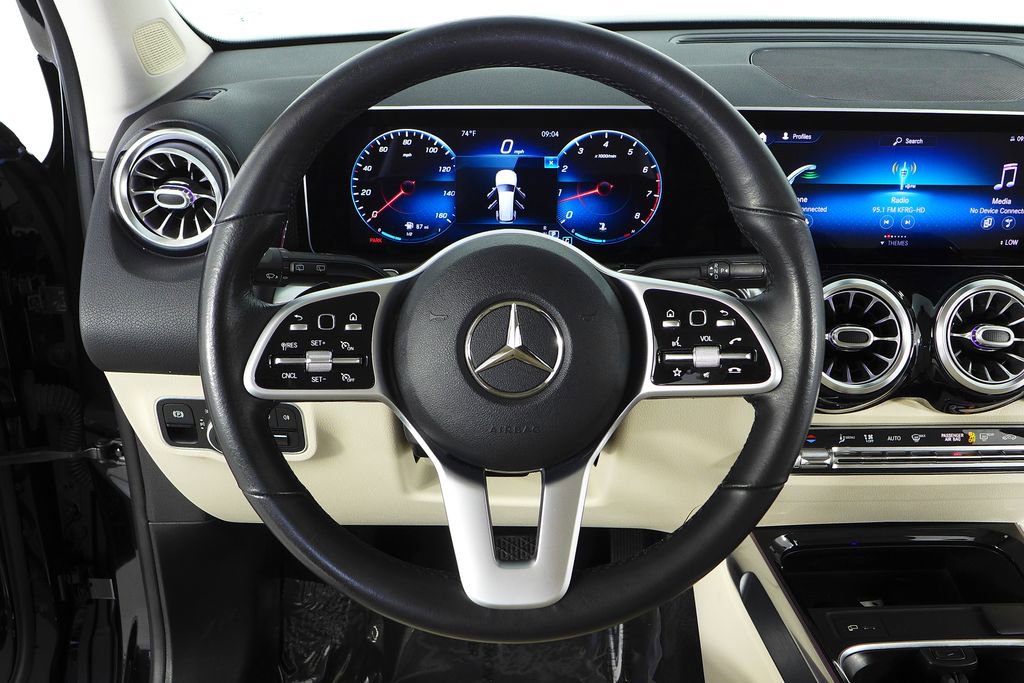 Used 2020 Mercedes-Benz GLB 250 image 26