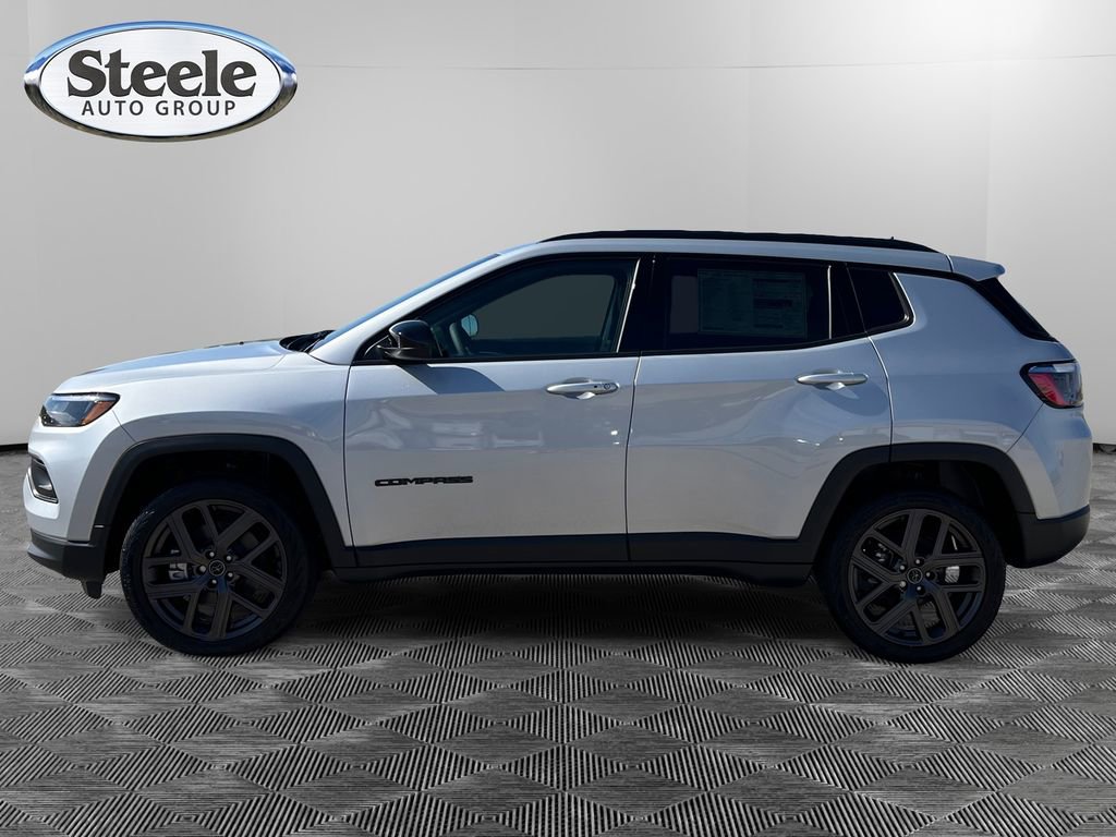 New 2026 Jeep Compass Latitude image 2