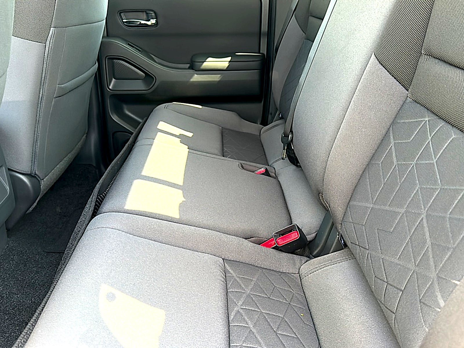 New 2027 Nissan Frontier SV RWD image 15