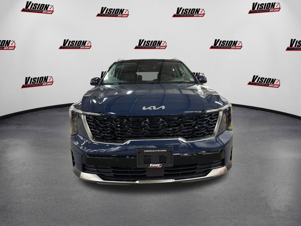 Certified 2025 Kia Sorento EX w/ Panoramic Sunroof Package video 2