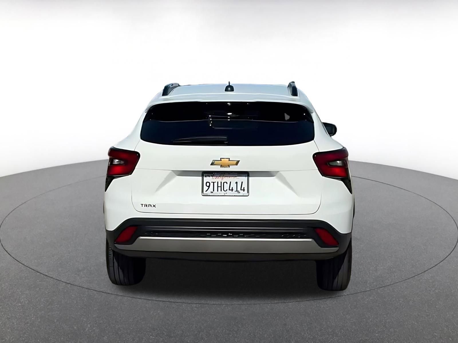 Used 2025 Chevrolet Trax LT image 12