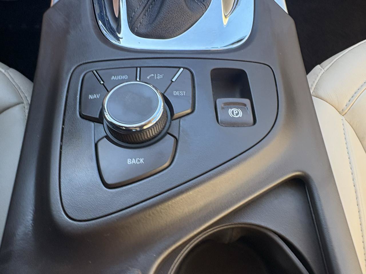 Used 2013 Buick Regal Premium FWD image 39
