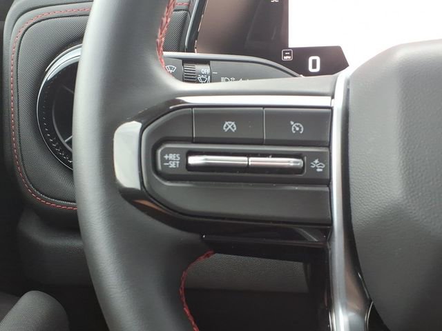 Used 2024 Chevrolet Colorado Z71 w/ Z71 Convenience Package 2 image 13