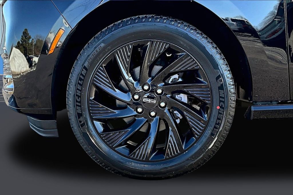 New 2026 Lincoln Navigator Reserve w/ Jet Appearance Package image 13