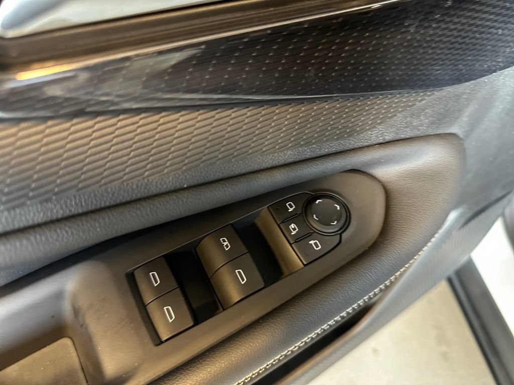 Used 2024 Chevrolet Blazer EV LT AWD/4WD image 35