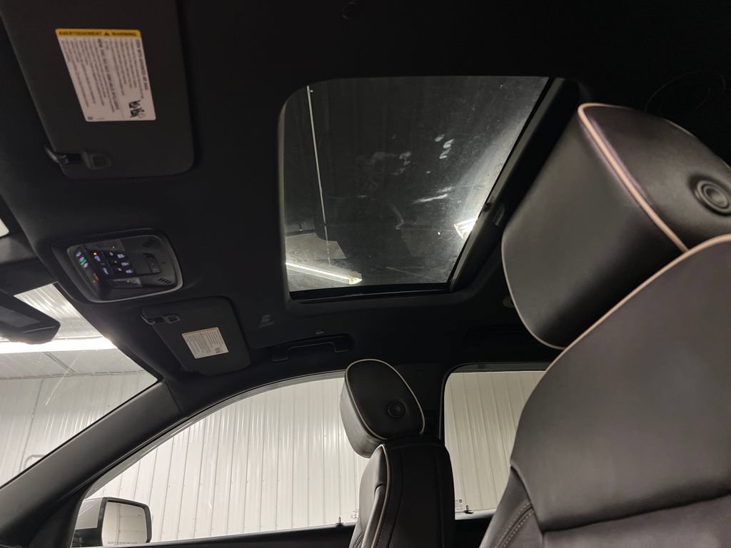 Certified 2022 Chevrolet Traverse Premier w/ LPO, Floor Liner Package AWD/4WD image 29