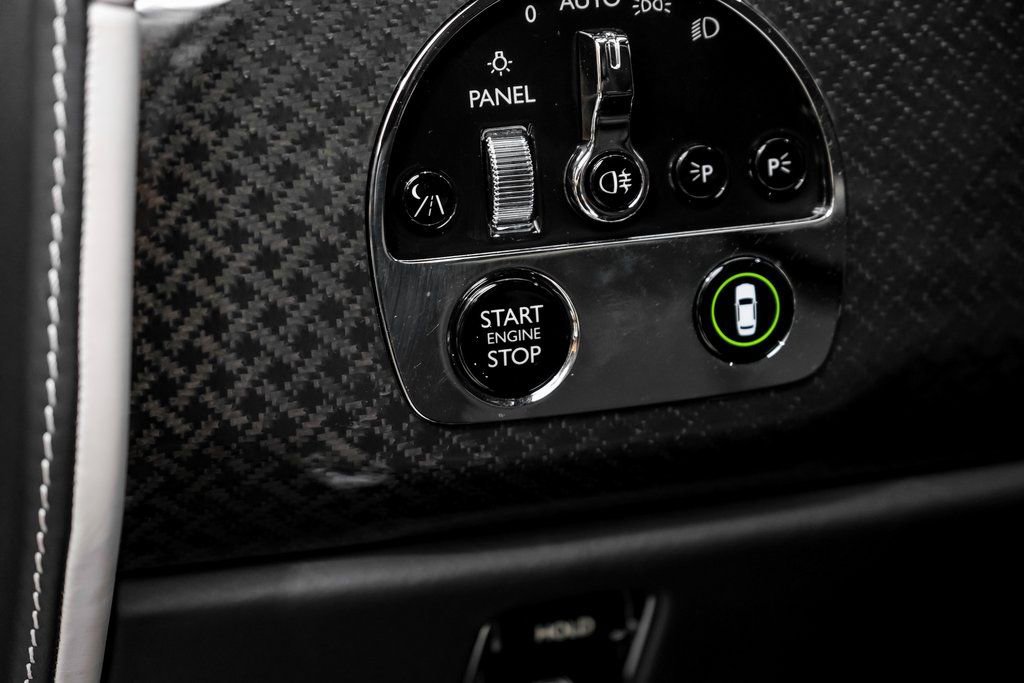 Used 2023 Rolls-Royce Cullinan Black Badge w/ Driver's Package image 15