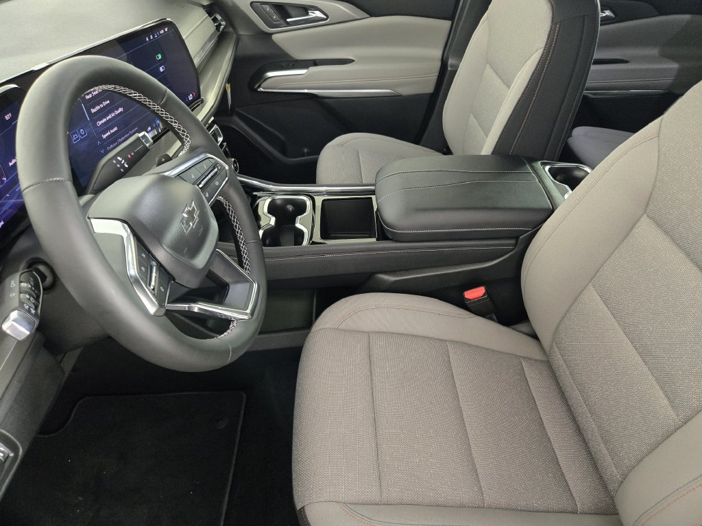 New 2026 Chevrolet Traverse LT w/ Midnight/Sport Edition FWD image 15