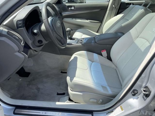 Used 2013 INFINITI G37 Journey w/ Premium Pkg image 15