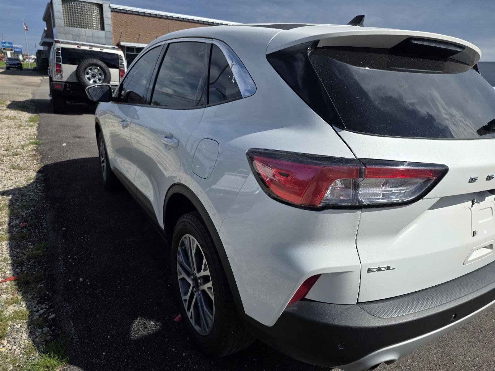 Used 2022 Ford Escape SEL AWD/4WD image 6