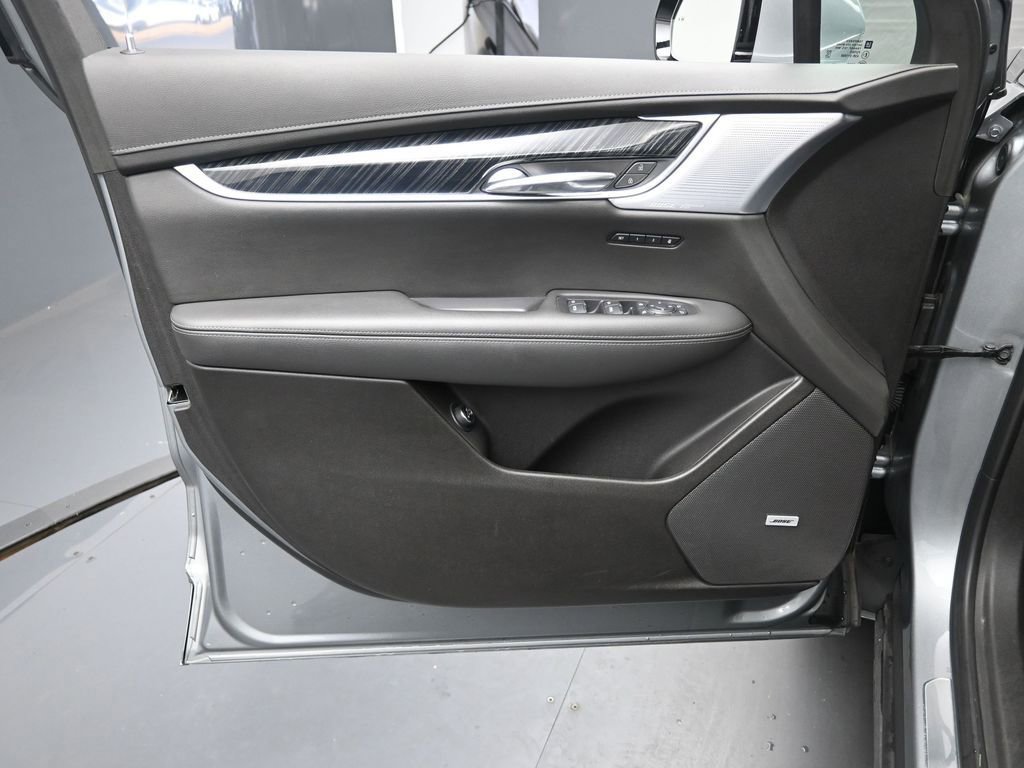 Used 2024 Cadillac XT6 Premium Luxury image 20