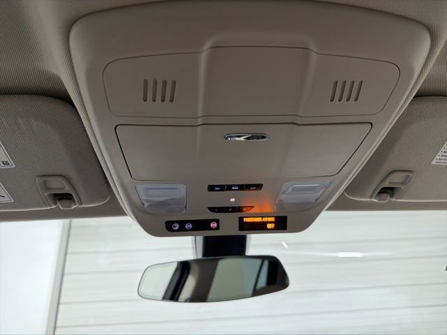 Used 2019 Buick Envision Essence AWD/4WD image 19