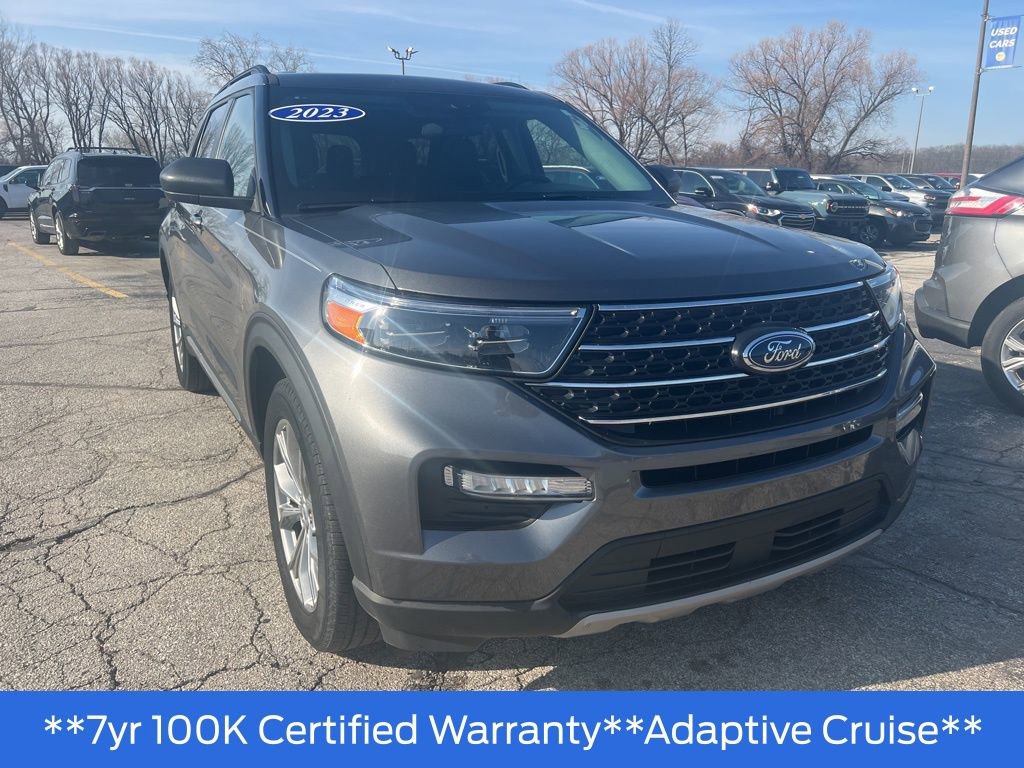 Used 2023 Ford Explorer XLT w/ Equipment Group 202A image 3