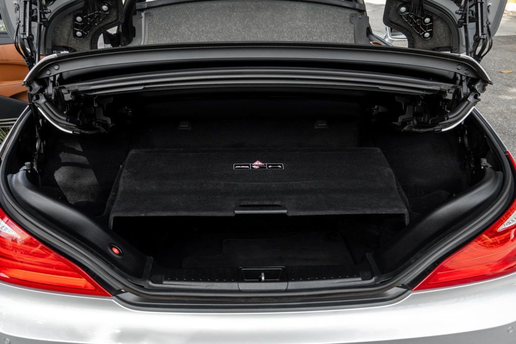 Used 2016 Mercedes-Benz SL 550 image 29