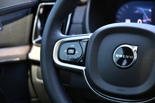 New 2026 Volvo XC90 B6 Plus w/ Protection Package Premier AWD/4WD image 22