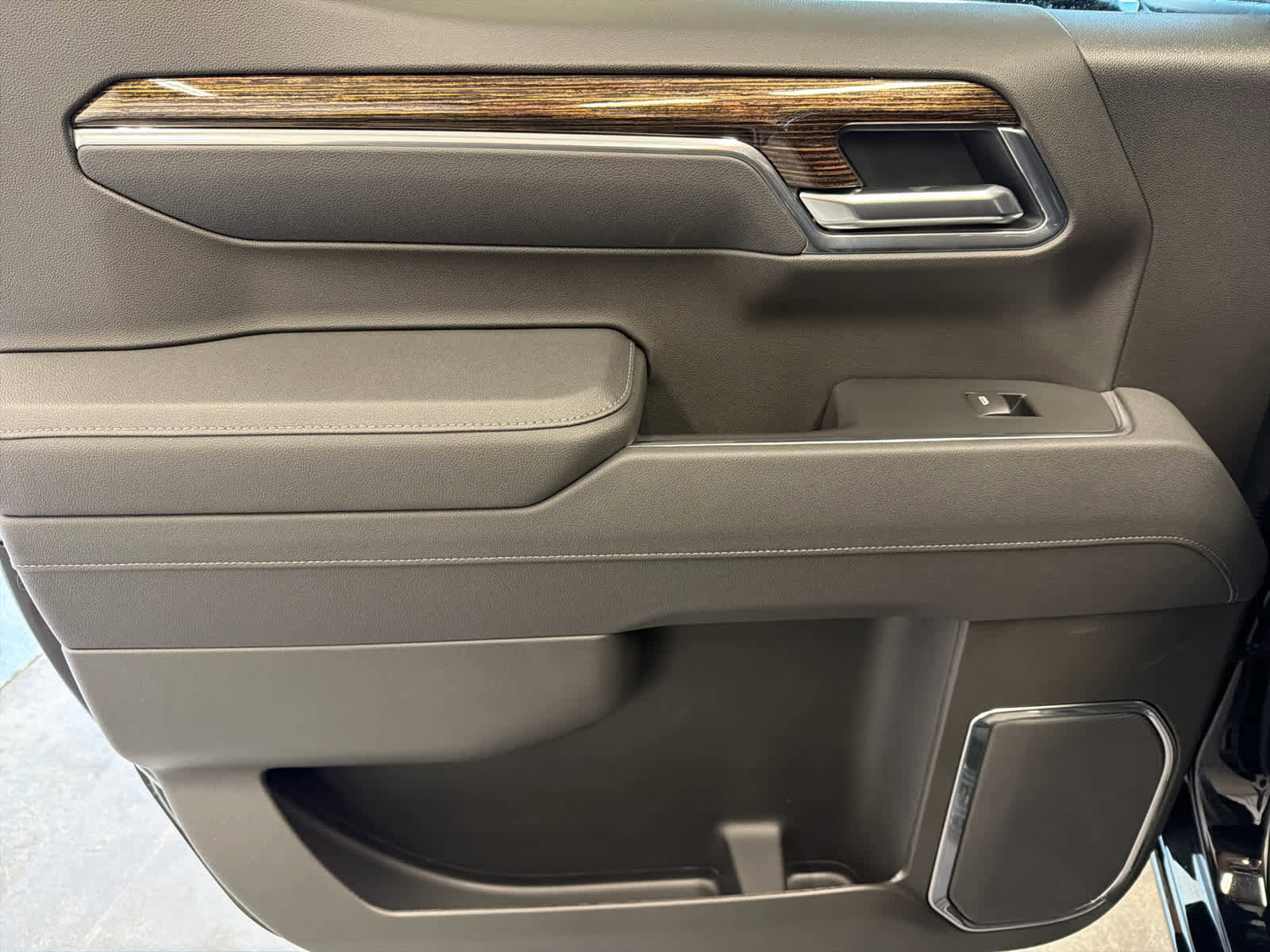 New 2026 GMC Sierra 1500 Elevation image 23