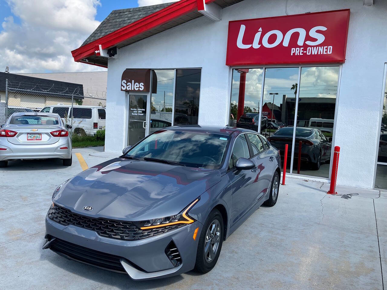 Used 2021 Kia K5 LXS image 2