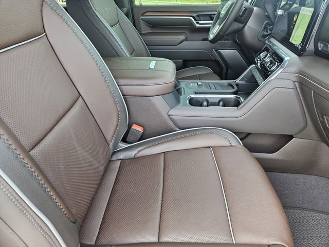 New 2026 GMC Sierra 2500 Denali w/ Denali Reserve Package AWD/4WD image 11