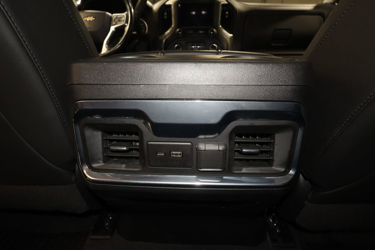 Certified 2020 Chevrolet Silverado 1500 LTZ w/ Technology Package image 32