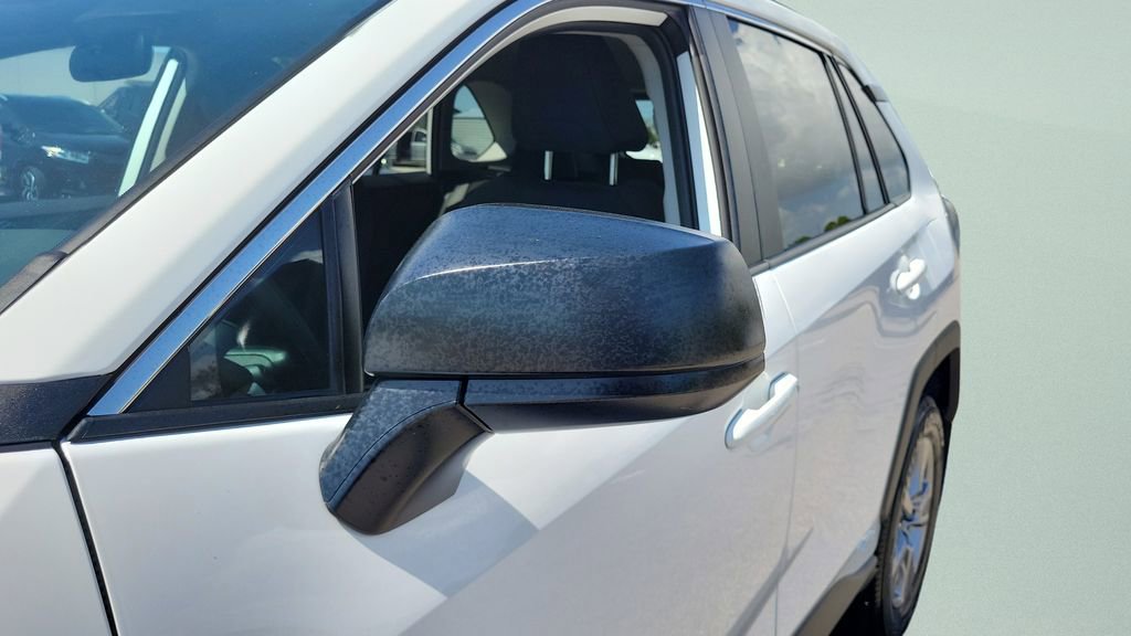 Certified 2024 Toyota RAV4 LE AWD/4WD image 11