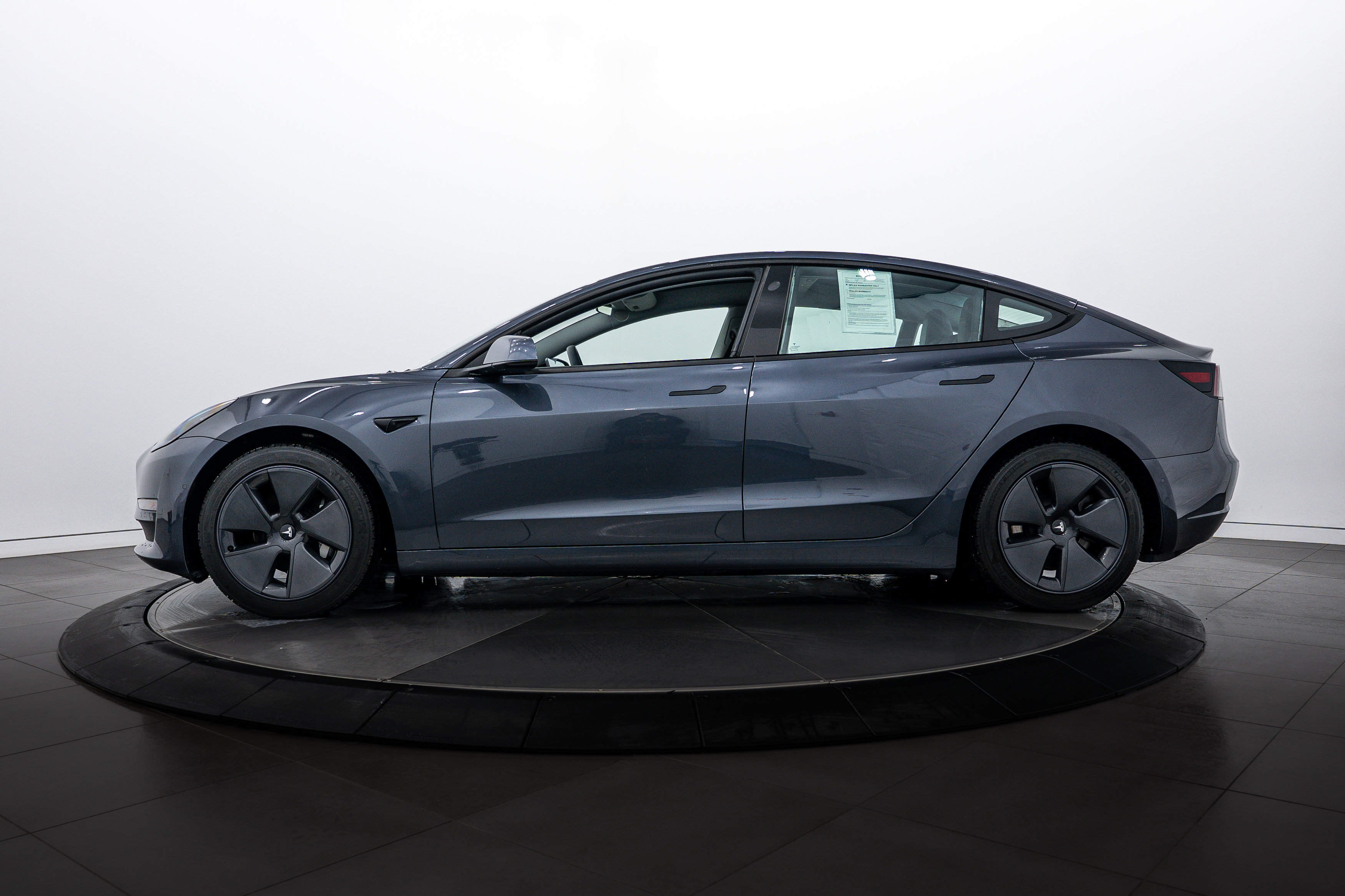 Used 2021 Tesla Model 3 Long Range image 2