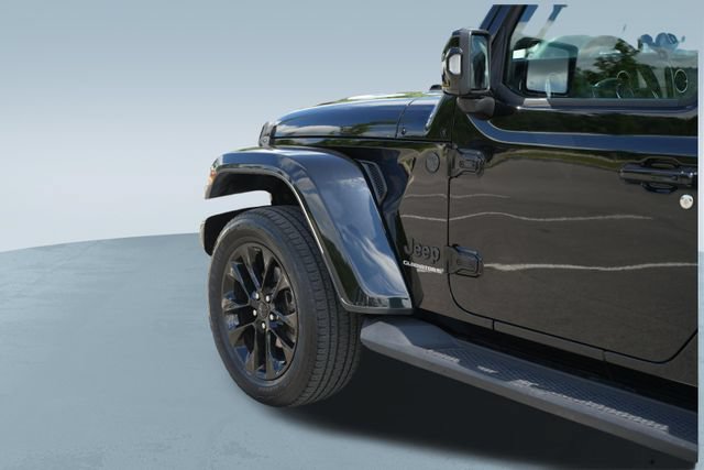 Used 2023 Jeep Gladiator Overland AWD/4WD image 39