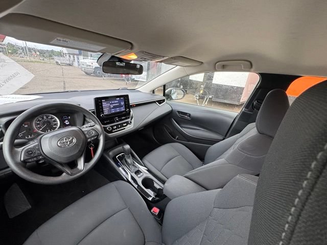 Used 2022 Toyota Corolla LE FWD image 25