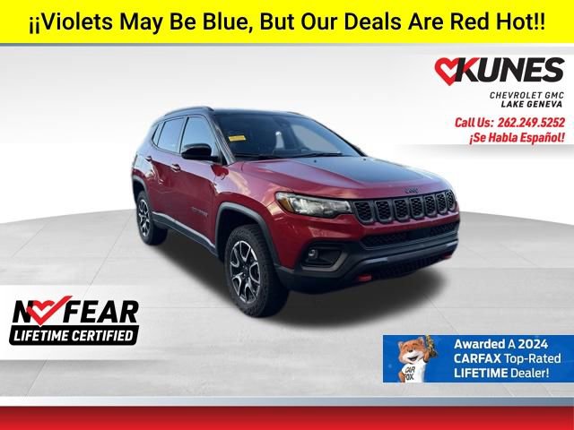 Used 2025 Jeep Compass Trailhawk image 1