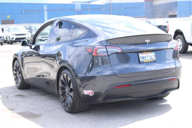 Used 2024 Tesla Model Y Performance AWD/4WD image 3