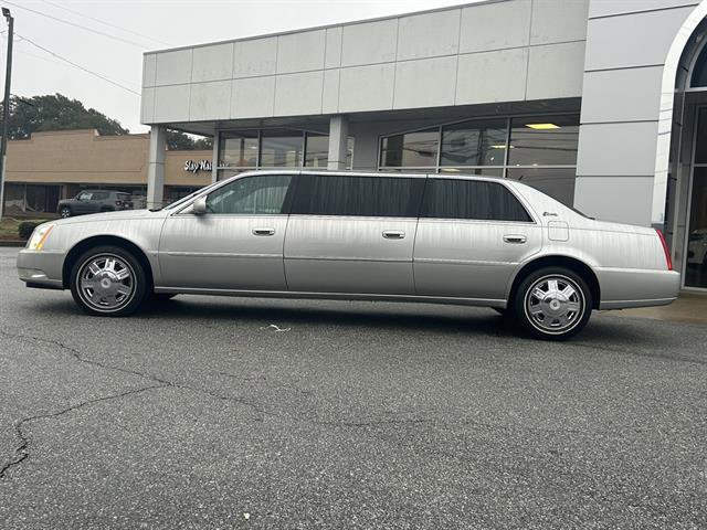 Used 2008 Cadillac DTS Limousine image 5