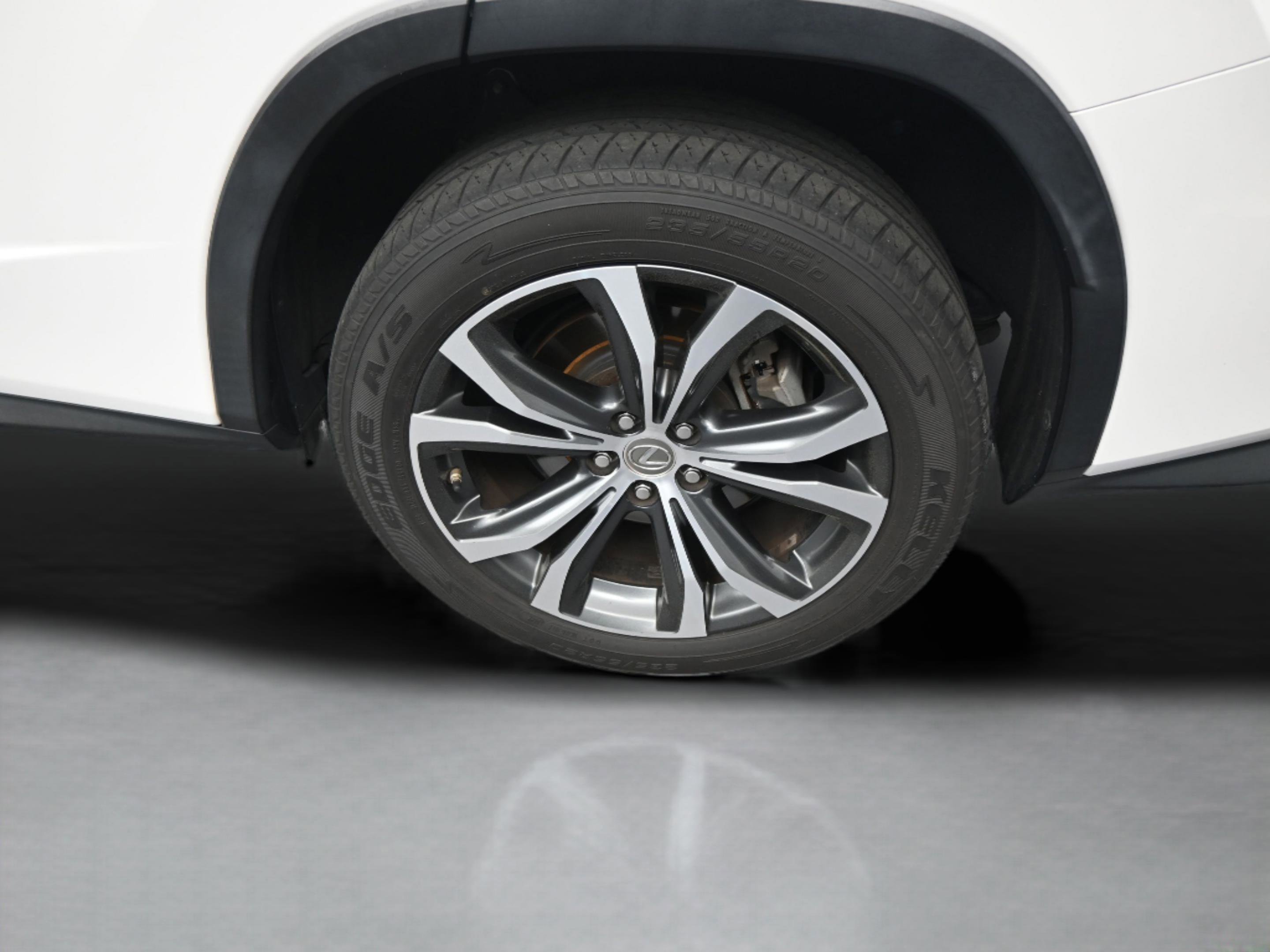 Used 2017 Lexus RX 350 FWD w/ Premium Package image 36