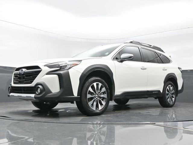 Used 2025 Subaru Outback Touring image 23