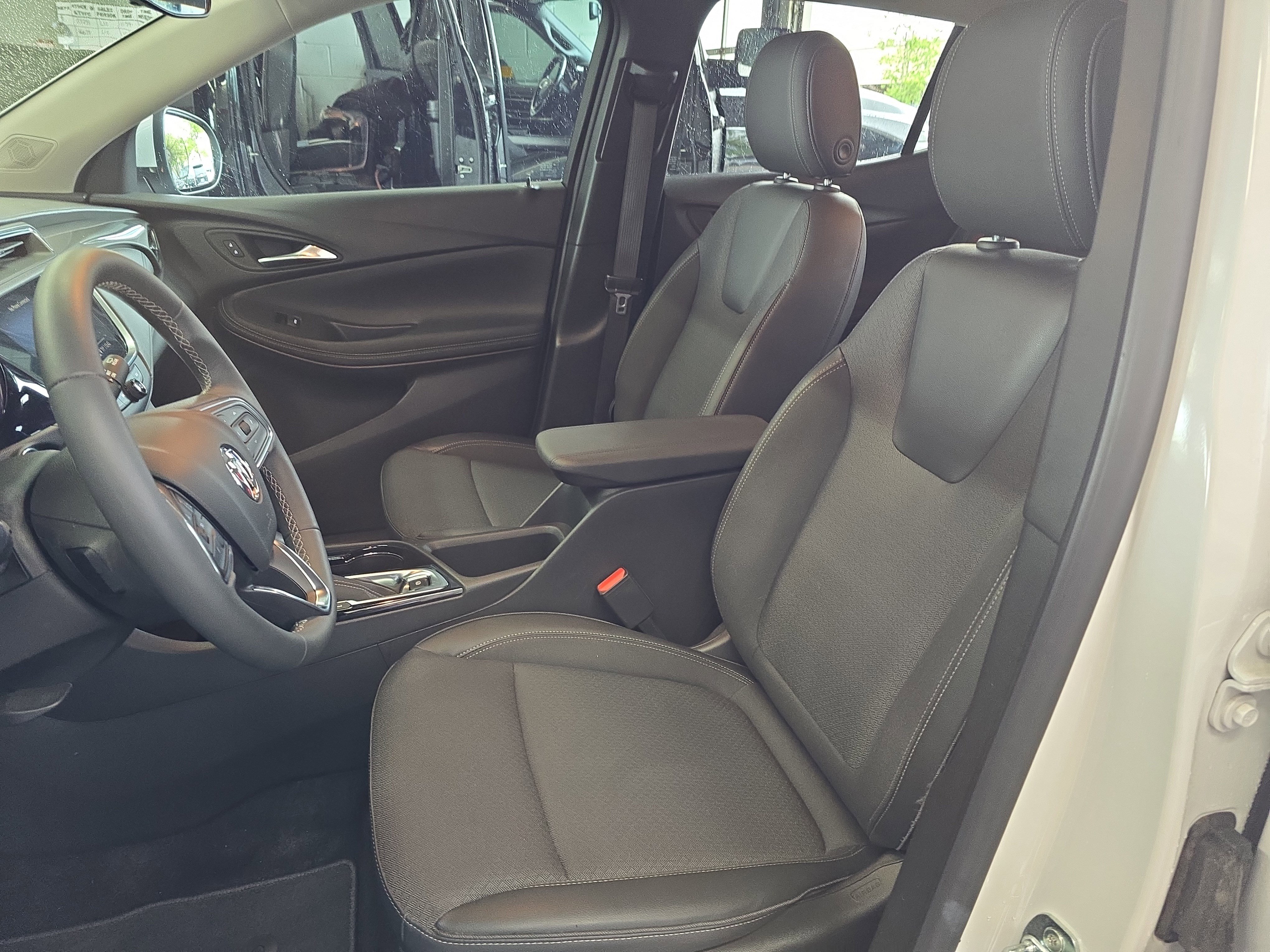 Used 2023 Buick Encore GX Select w/ Sport Touring Package FWD image 14