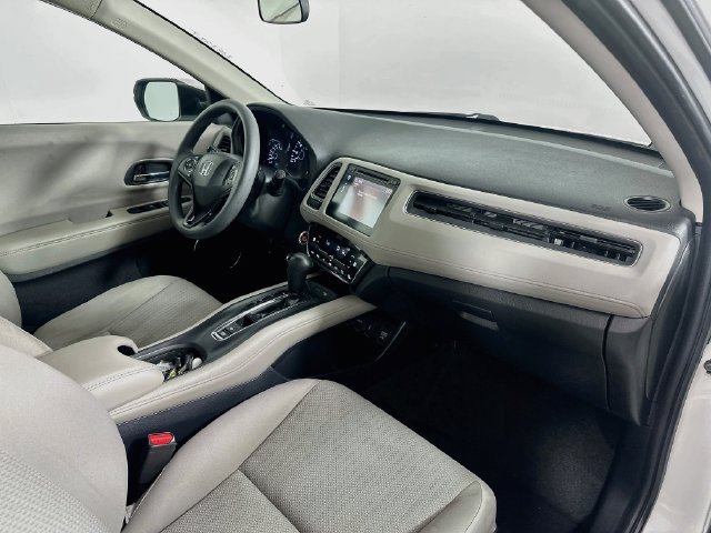Used 2018 Honda HR-V EX image 29