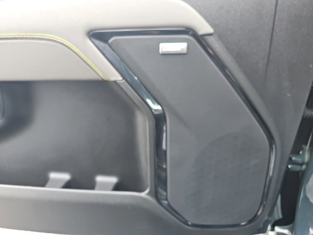 Used 2025 Chevrolet Silverado 1500 ZR2 image 20