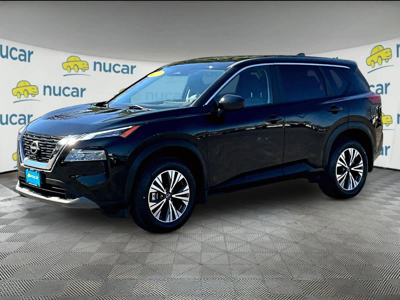 Used 2023 Nissan Rogue SV AWD/4WD image 3