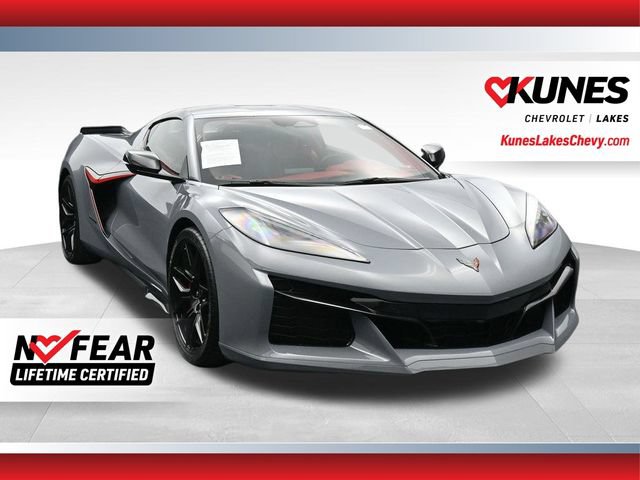 Used 2025 Chevrolet Corvette Z06 w/ Stealth Interior Trim Package RWD video 1