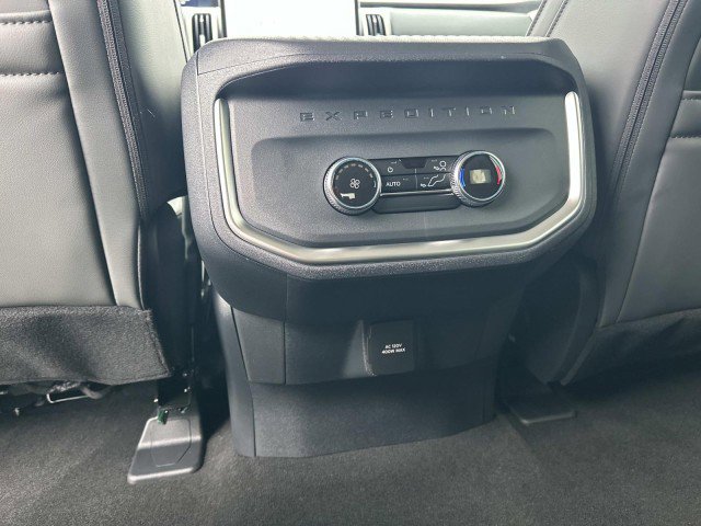 New 2026 Ford Expedition Active image 22