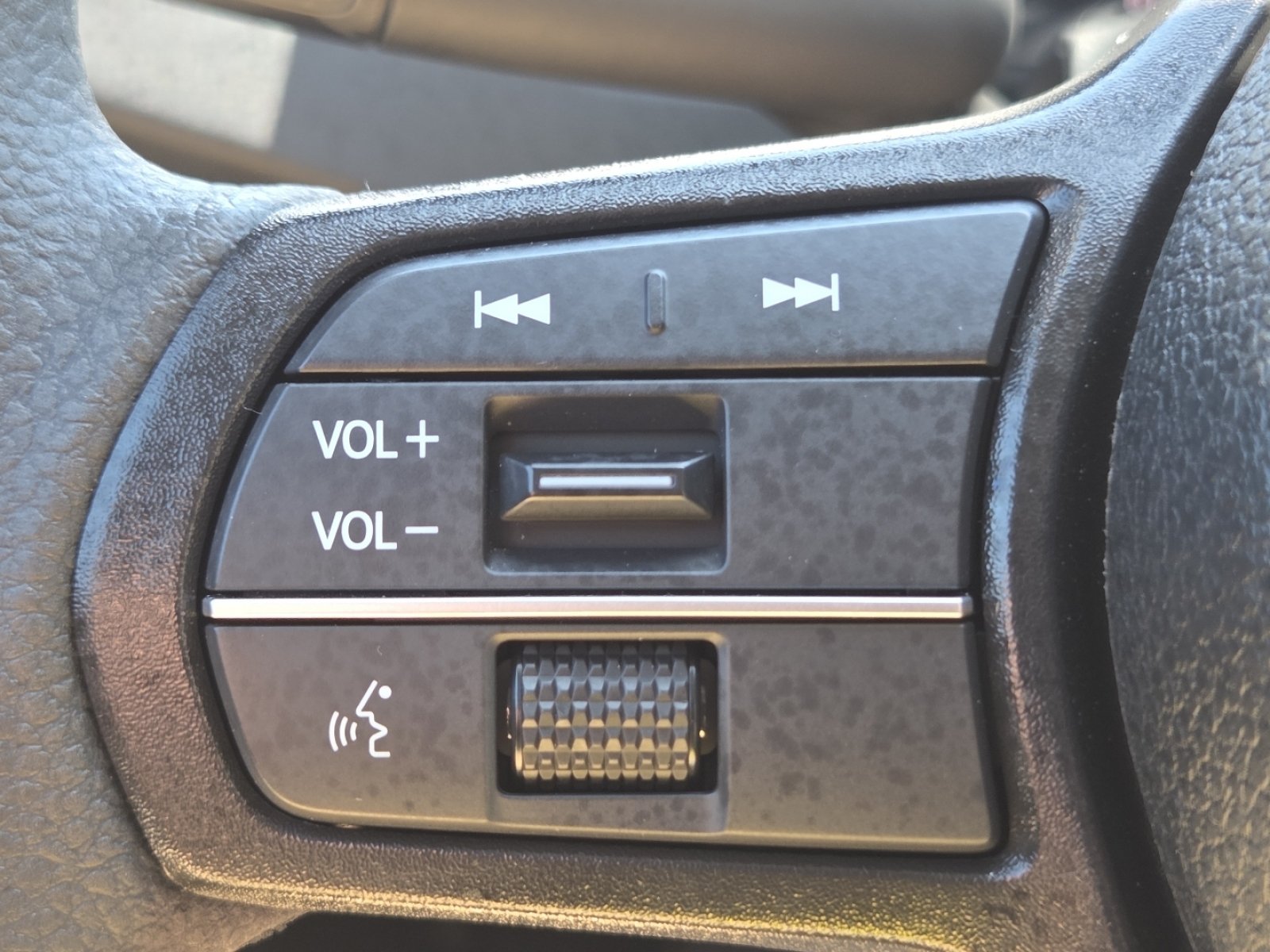 Certified 2025 Honda Accord SE image 12