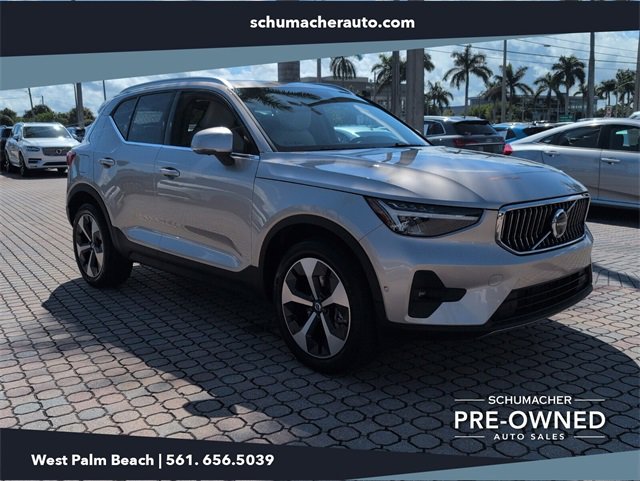 Used 2024 Volvo XC40 B5 Plus