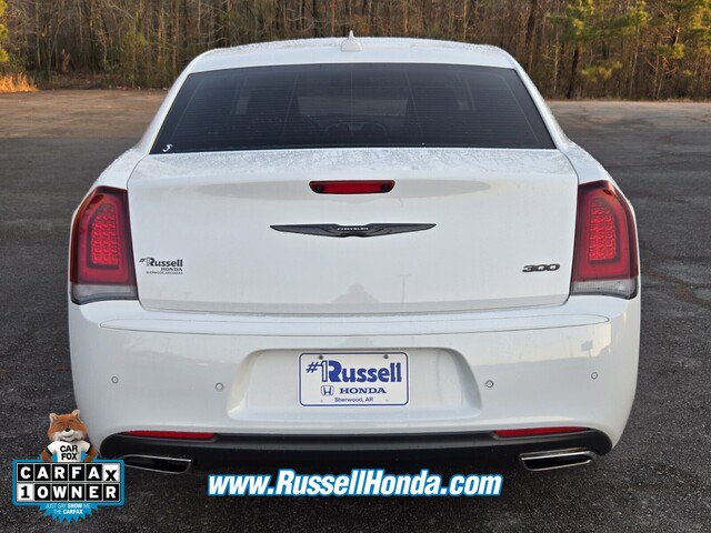 Used 2023 Chrysler 300 Touring L image 16
